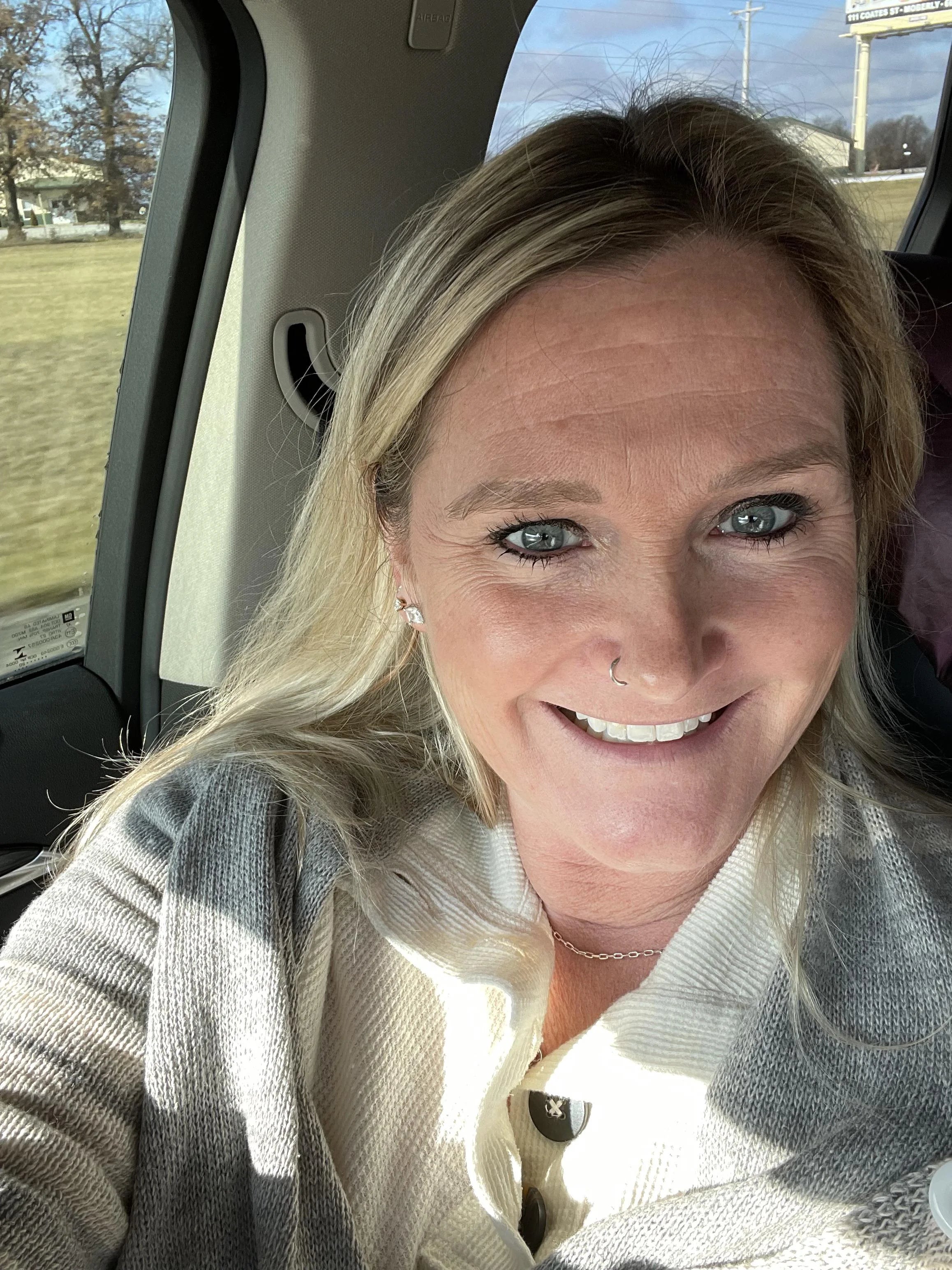 files/happy-sunday-soccer-mom-detail-today-have-an-amazing-day-v0-suhpkjijq1bc1.webp